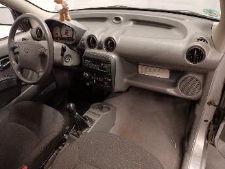 Hyundai Atos Atos Hatchback 1.0 12V (G4HC) [43kW]  (03-2001/07-2003) picture 8