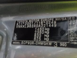 Toyota Yaris Yaris II (P9) Hatchback 1.3 16V VVT-i (2SZFE) [64kW]  (08-2005/11-2010=
) picture 6