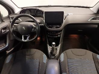 Peugeot 208 208 I (CA/CC/CK/CL) Hatchback 1.2 Vti 12V PureTech 82 (EB2F(HMZ)) [60k=
W]  (03-2012/12-2019) picture 11