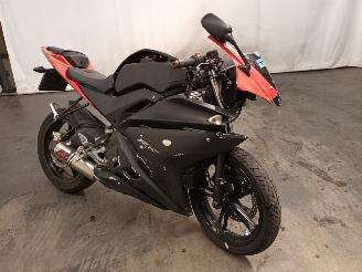 Yamaha YZF - R125  picture 5