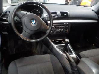 BMW 1-serie 1 serie (E87/87N) Hatchback 5-drs 116i 1.6 16V (N45-B16A) [85kW]  (06-=
2004/06-2011) picture 5