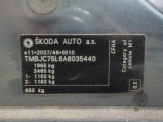 Skoda Yeti Yeti (5LAC) SUV 2.0 TDI 16V (CFHA) [81kW]  (09-2009/12-2017) picture 6