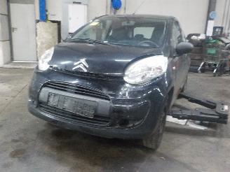 demontáž osobní automobily Citroën C1 C1 Hatchback 1.0 12V (1KR-FE(CFB)) [50kW]  (06-2005/09-2014) 2011