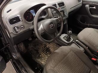 Volkswagen Polo Polo V (6R) Hatchback 1.4 TDI 12V 90 (CUSB(Euro 6)) [66kW]  (02-2014/1=
0-2017) picture 13