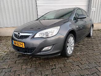 krockskadad bil auto Opel Astra Astra J (PC6/PD6/PE6/PF6) Hatchback 5-drs 1.4 16V ecoFLEX (A14XER(Euro=
 5)) [74kW]  (12-2009/10-2015) 2010/6