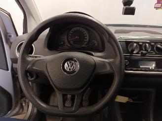 Volkswagen Up Up! (121) Hatchback 1.0 12V 60 (CHYA) [44kW]  (08-2011/08-2020) picture 15