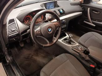 BMW 1-serie 1 serie (E87/87N) Hatchback 5-drs 116d 16V (N47-D20C) [85kW]  (03-2009=
/06-2011) picture 23