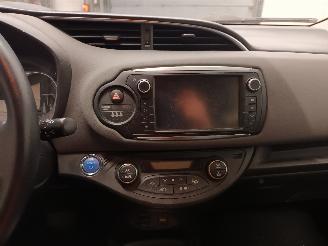 Toyota Yaris Yaris III (P13) Hatchback 1.5 16V Hybrid (1NZ-FXE) [74kW]  (03-2012/09=
-2020) picture 12