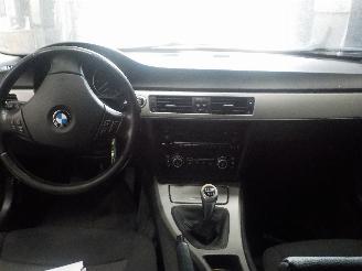 BMW 3-serie 3 serie (E90) Sedan 318i 16V (N46-B20B) [95kW]  (09-2005/03-2007) picture 5