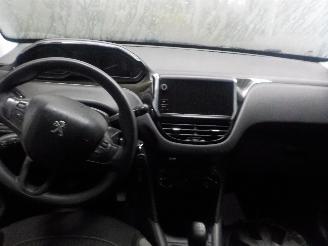Peugeot 208 208 I (CA/CC/CK/CL) Hatchback 1.2 Vti 12V PureTech 82 (EB2F(HMZ)) [60k=
W]  (03-2012/12-2019) picture 5