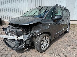 damaged passenger cars Citroën C3 C3 Picasso (SH) MPV 1.6 16V VTI 120 (EP6C(5FS)) [88kW]  (02-2009/10-20=
17) 2013/1