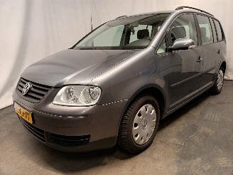 Volkswagen Touran Touran (1T1/T2) MPV 1.6 FSI 16V (BLP) [85kW]  (02-2003/01-2007) picture 3