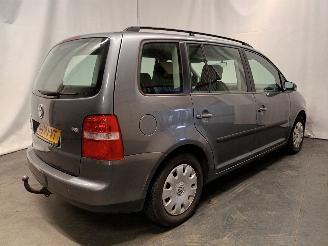 Volkswagen Touran Touran (1T1/T2) MPV 1.6 FSI 16V (BLP) [85kW]  (02-2003/01-2007) picture 8