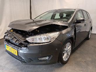 Vaurioauto  passenger cars Ford Focus Focus 3 Wagon Combi 1.0 Ti-VCT EcoBoost 12V 125 (M1DD) [92kW]  (02-201=
2/05-2018) 2016/12