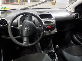 Toyota Aygo Aygo (B10) Hatchback 1.0 12V VVT-i (1KR-FE) [50kW]  (07-2005/05-2014) picture 5