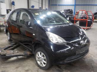 Toyota Aygo Aygo (B10) Hatchback 1.0 12V VVT-i (1KR-FE) [50kW]  (07-2005/05-2014) picture 2