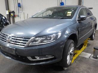 Coche siniestrado Volkswagen Passat Passat (362) Sedan 2.0 TDI 16V 140 (CFFB) [103kW]  (08-2010/12-2014) 2014