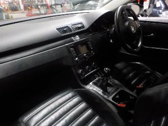 Volkswagen Passat Passat (362) Sedan 2.0 TDI 16V 140 (CFFB) [103kW]  (08-2010/12-2014) picture 5