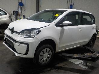 Salvage car Volkswagen Up! Up! (121) Hatchback 1.0 12V 60 (CHYA) [44kW]  (08-2011/08-2020) 2018