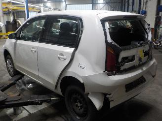 Volkswagen Up! Up! (121) Hatchback 1.0 12V 60 (CHYA) [44kW]  (08-2011/08-2020) picture 4