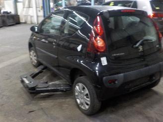 Peugeot 107 107 Hatchback 1.0 12V (384F(1KR)) [50kW]  (06-2005/05-2014) picture 4