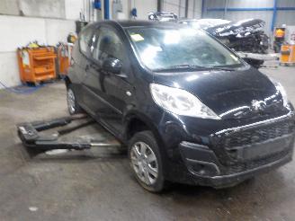 Peugeot 107 107 Hatchback 1.0 12V (384F(1KR)) [50kW]  (06-2005/05-2014) picture 2