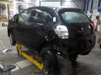 Peugeot 108 108 Hatchback 1.0 12V (1KRFE(CFB)) [51kW]  (05-2014/...) picture 4