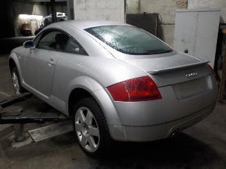 Audi TT TT (8N3) Coupé 1.8 20V Turbo (AJQ) [132kW]  (10-1998/10-2006) picture 4