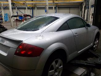 Audi TT TT (8N3) Coupé 1.8 20V Turbo (AJQ) [132kW]  (10-1998/10-2006) picture 3