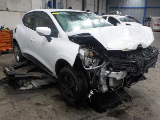 Renault Clio Clio IV (5R) Hatchback 5-drs 1.5 Energy dCi 90 FAP (K9K-628(K9K-E6)) [=
66kW]  (11-2012/08-2021) picture 2