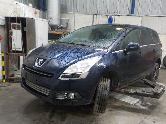Salvage car Peugeot 5008 5008 I (0A/0E) MPV 1.6 THP 16V (EP6CDT(5FV)) [115kW]  (09-2009/03-2017=
) 2010/3