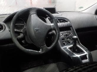 Peugeot 5008 5008 I (0A/0E) MPV 1.6 THP 16V (EP6CDT(5FV)) [115kW]  (09-2009/03-2017=
) picture 5