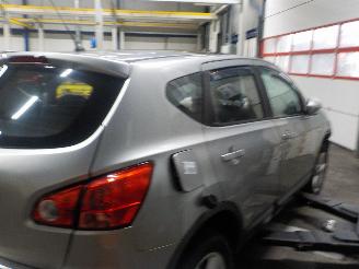 Nissan Qashqai Qashqai (J10) SUV 1.6 16V (HR16DE) [84kW]  (02-2007/10-2010) picture 3