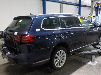 Volkswagen Passat Passat Variant (3G5) Combi 2.0 TDI 16V 190 (DFCA) [140kW]  (11-2014/..=
=2E) picture 3