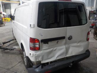 Volkswagen Transporter Transporter T5 Van 2.0 TDI DRF (CAAC(Euro 5)) [103kW]  (09-2009/08-201=
5) picture 4