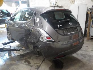 Lancia Ypsilon Ypsilon (312) Hatchback 0.9 TwinAir 85 (312.A.2000(Euro 5)) [63kW]  (0=
5-2011/...) picture 4