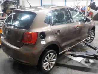 Volkswagen Polo Polo V (6R) Hatchback 1.6 TDI 16V 90 (CAYB(Euro 5)) [66kW]  (06-2009/0=
5-2014) picture 3