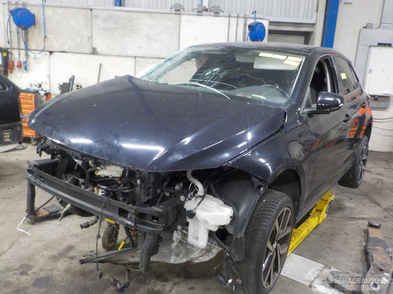 Volkswagen Polo Polo VI (AW1) Hatchback 5-drs 1.0 TSI 12V (DKLA) [70kW]  (06-2017/...)=