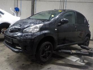 Sloopauto Toyota Aygo Aygo (B10) Hatchback 1.0 12V VVT-i (1KR-FE) [50kW]  (07-2005/05-2014) 2013
