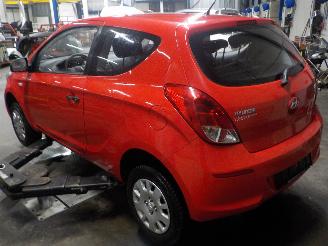 Hyundai I-20 i20 Hatchback 1.2i 16V (G4LA) [63kW]  (03-2012/12-2015) picture 4