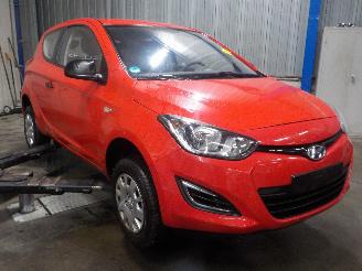 Hyundai I-20 i20 Hatchback 1.2i 16V (G4LA) [63kW]  (03-2012/12-2015) picture 2