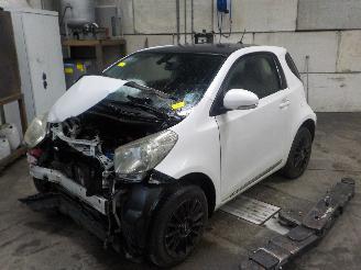Auto da rottamare Toyota iQ iQ Hatchback 3-drs 1.0 12V VVT-i (1KR-FE) [50kW]  (01-2009/12-2015) 2009