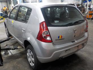 Dacia Sandero Sandero I (BS) Hatchback 1.2 16V (D4F-732(D4F-F7)) [55kW]  (11-2008/12=
-2012) picture 4