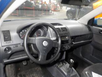 Volkswagen Polo Polo IV (9N1/2/3) Hatchback 1.4 16V (BUD) [59kW]  (05-2006/11-2009) picture 5