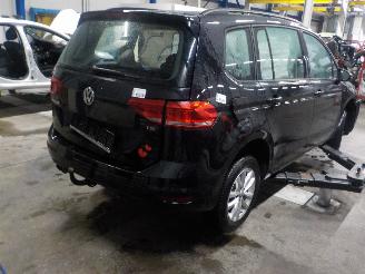 Volkswagen Touran Touran (5T1) MPV 1.4 TSI (CZDA) [110kW]  (05-2015/12-2021) picture 3