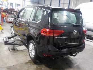 Volkswagen Touran Touran (5T1) MPV 1.4 TSI (CZDA) [110kW]  (05-2015/12-2021) picture 4