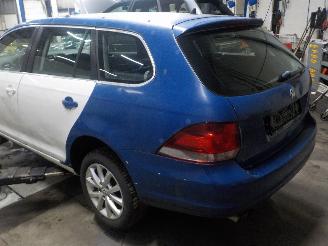 Volkswagen Golf Golf VI Variant (AJ5/1KA) Combi 2.0 GTD 16V (CFHC(Euro 5)) [103kW]  (0=
7-2009/07-2013) picture 4