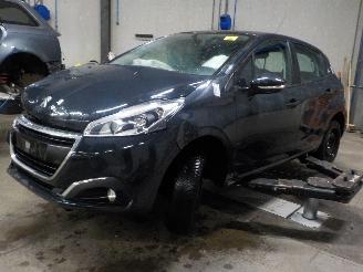Uttjänta bilar auto Peugeot 208 208 I (CA/CC/CK/CL) Hatchback 1.2 Vti 12V PureTech 82 (EB2F(HMZ)) [60k=
W]  (03-2012/12-2019) 2018/1