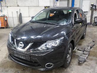 Damaged car Nissan Qashqai Qashqai (J11) SUV 1.6 dCi (R9M) [96kW]  (11-2013/...) 2015
