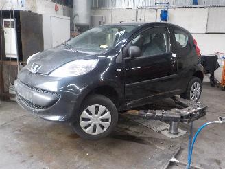 Salvage car Peugeot 107 107 Hatchback 1.0 12V (384F(1KR)) [50kW]  (06-2005/05-2014) 2006